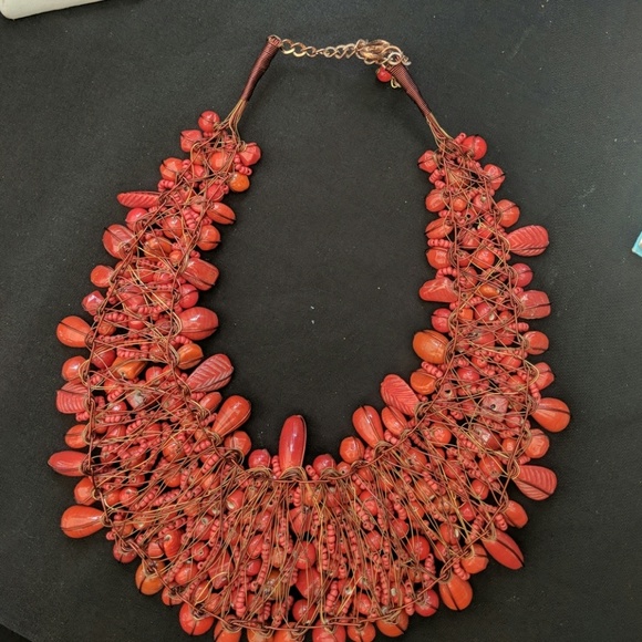 The popular statement necklaces are back❣️❣️❣️ - Picture 3 of 3
